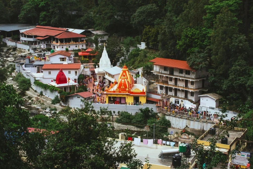 kainchi dham temple nainital